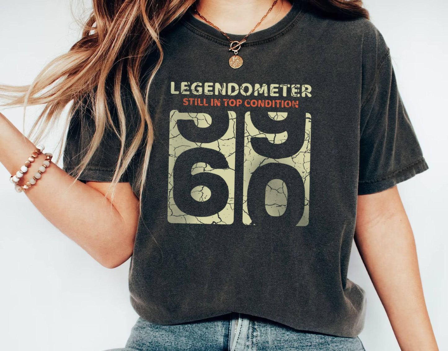 Oldometer 60 Years Gift Shirt - Funny Legendometer 60 AF Mens 60th Birthday Shirt - Born in 1965 Vintage T-Shirt for Women